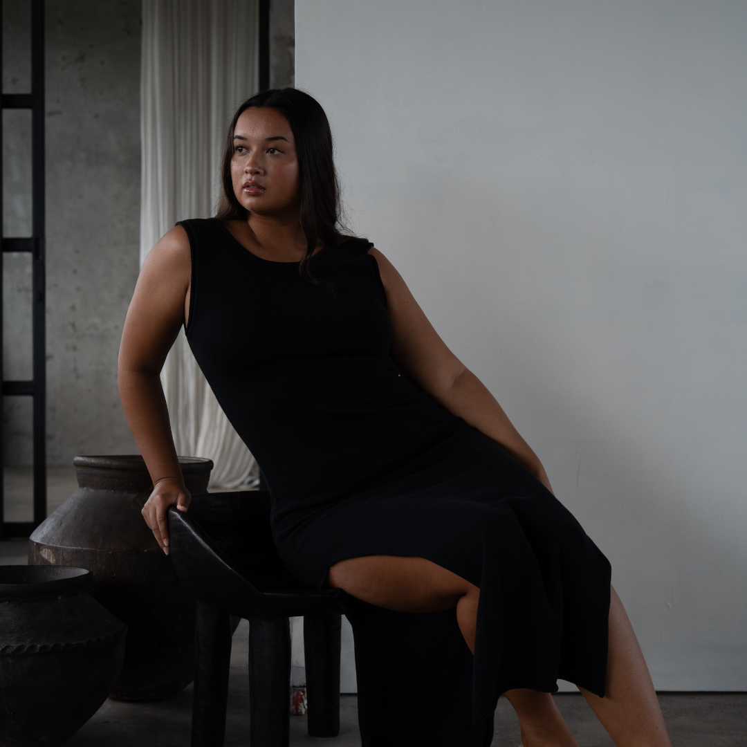 THEA - BLACK Scoop Back Knit Dress