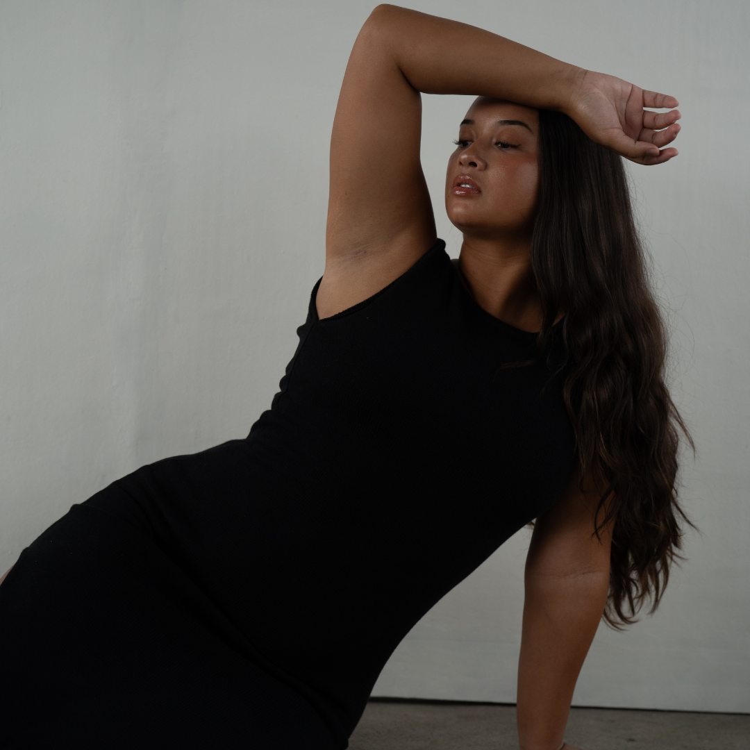 THEA - BLACK Scoop Back Knit Dress