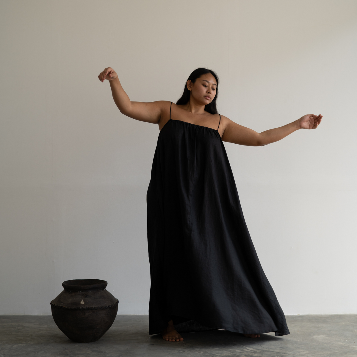 PIA - BLACK Linen Dress