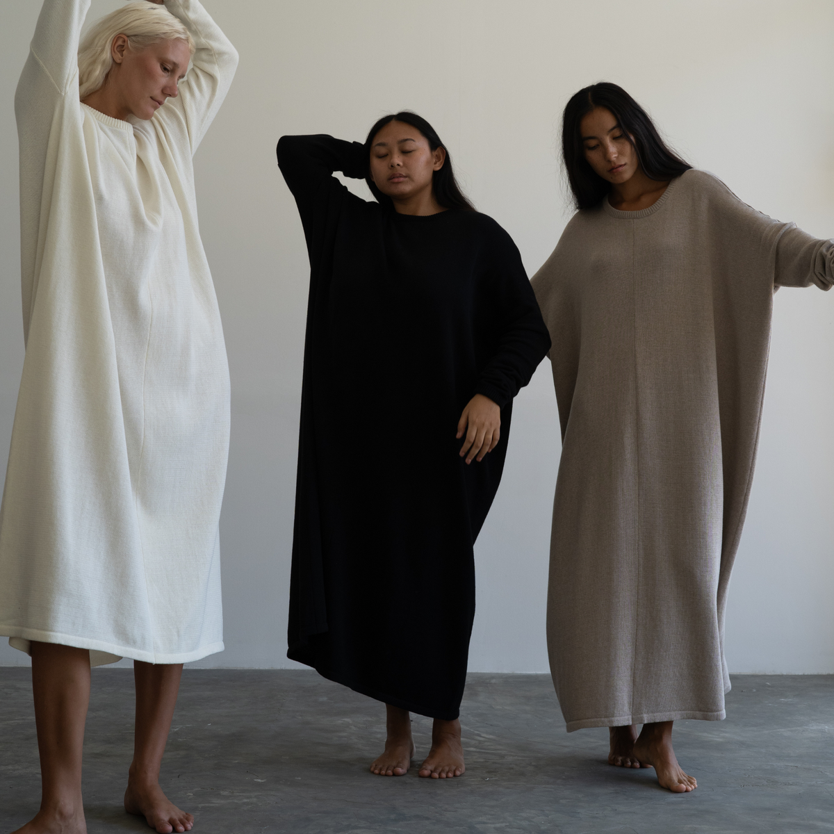 VADA - FAWN Volume Knit Dress
