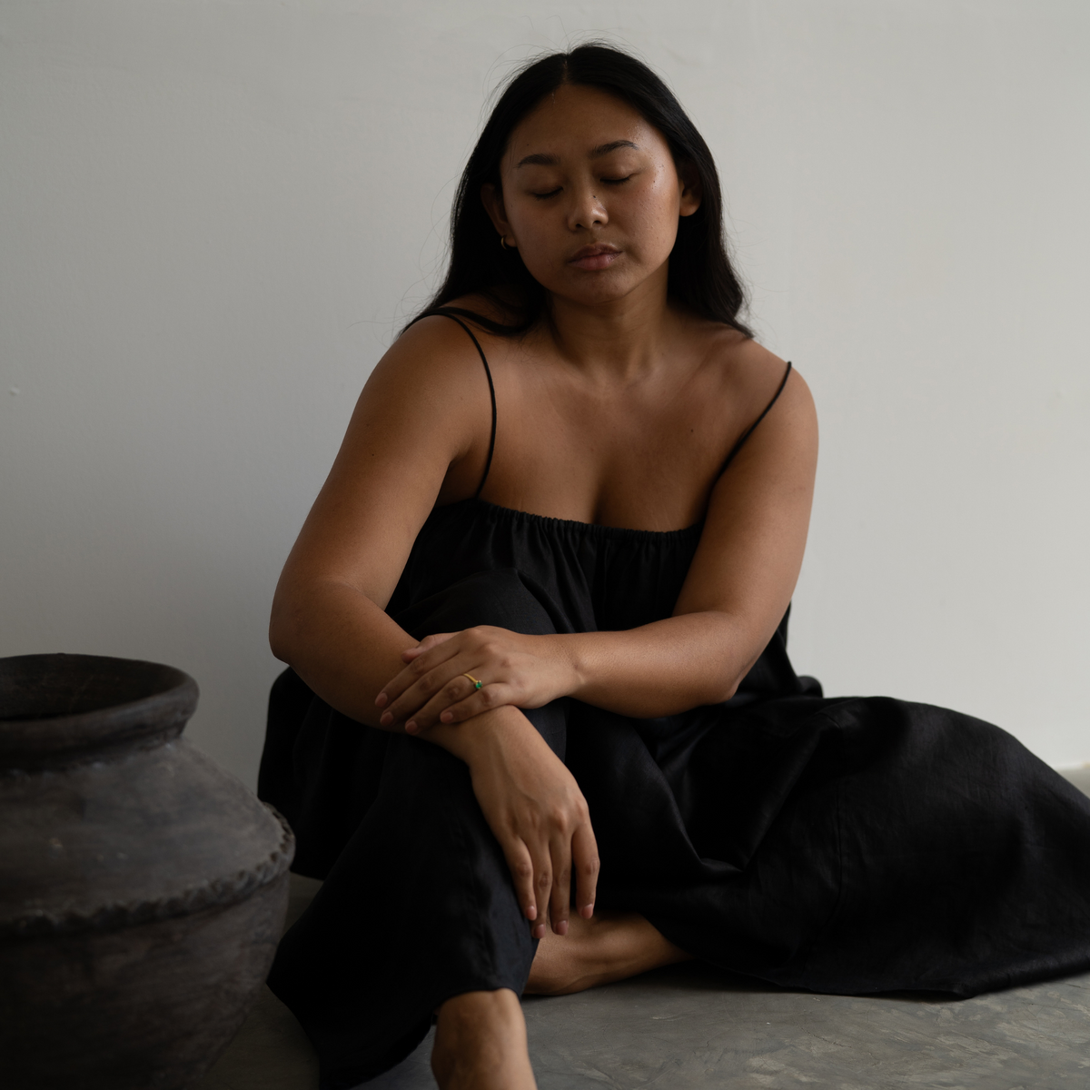 PIA - BLACK Linen Dress