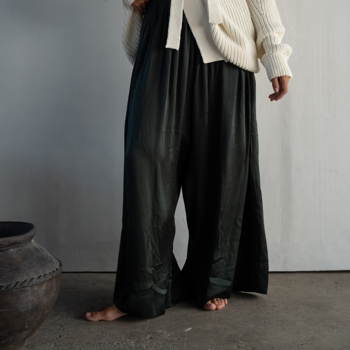 CLIVE - BLACK SILK Voluminous Pant