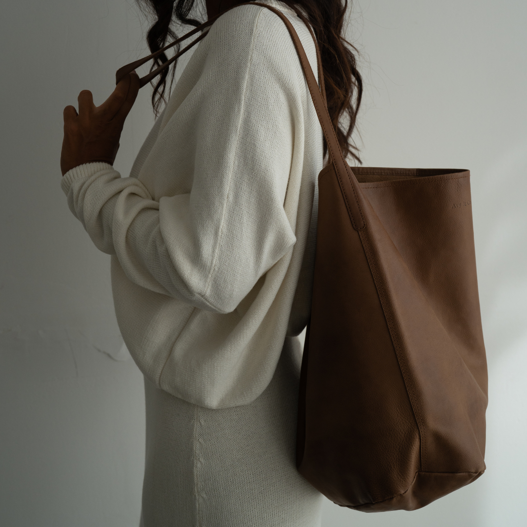 BUCKET - TAN Tote