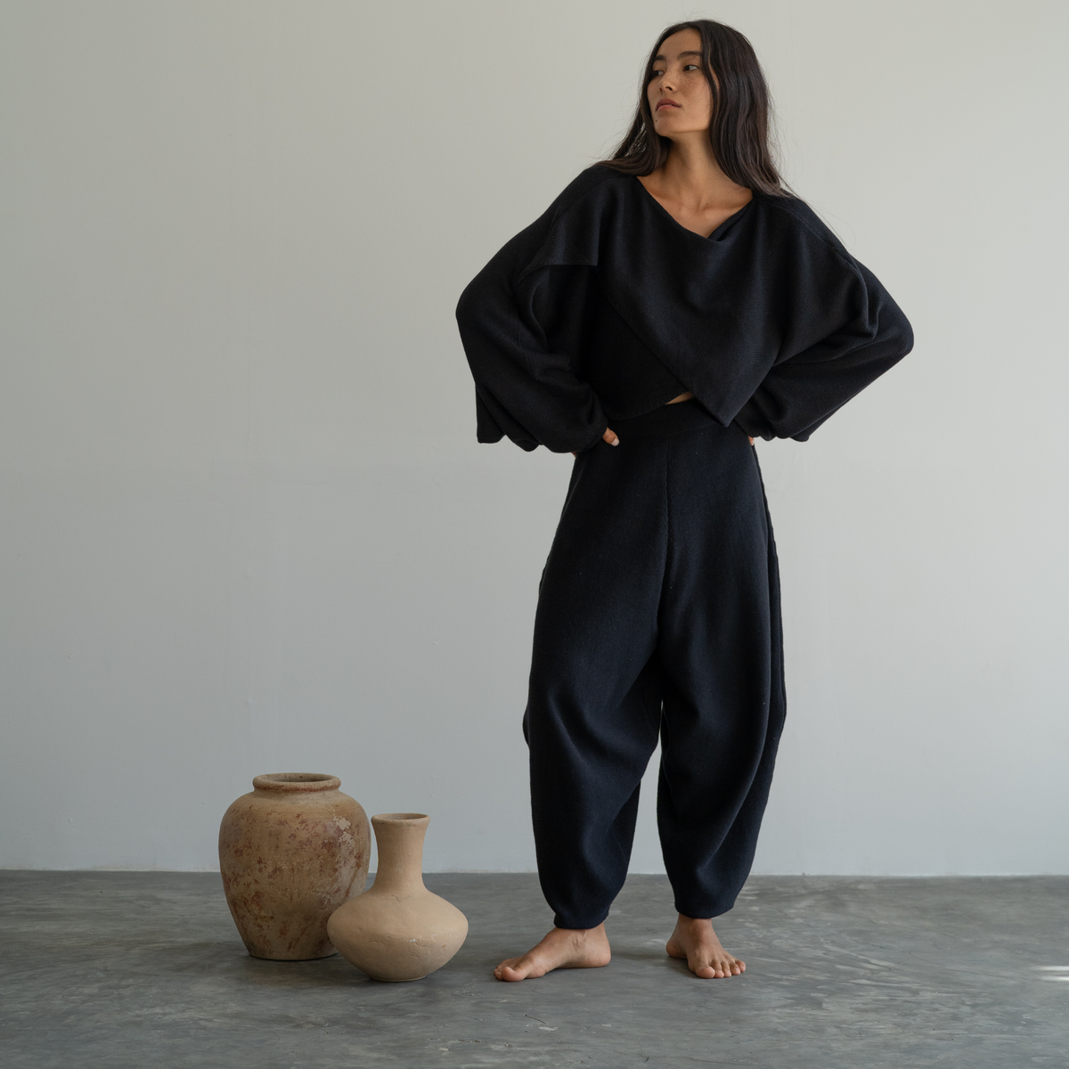 ELKE - BLACK Knit Volume Pant