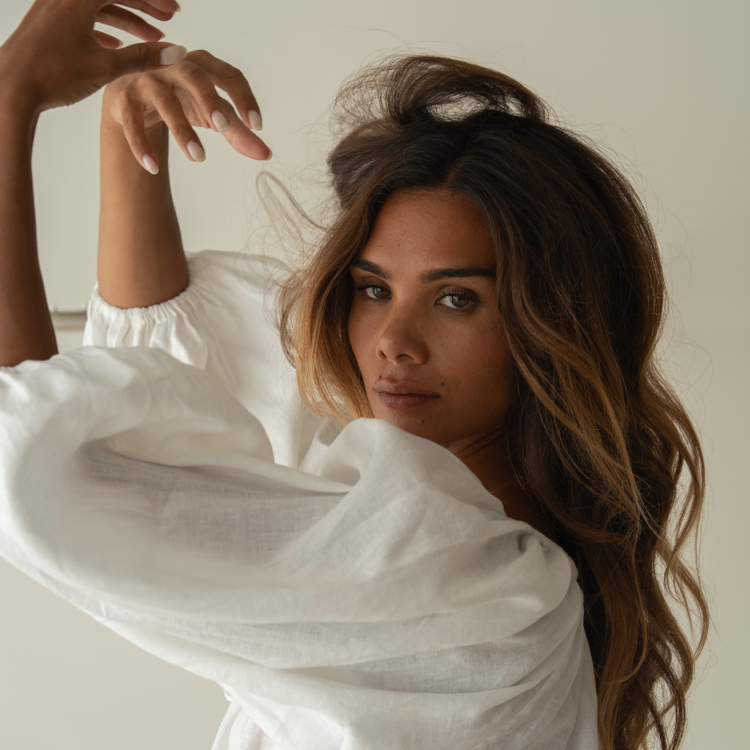 FAITH - White Linen Blouse