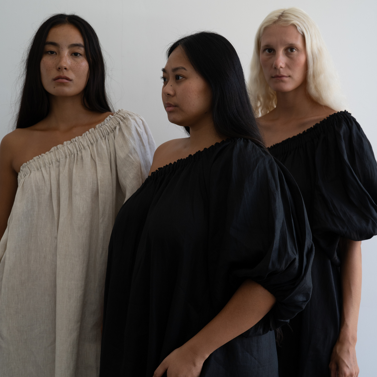 ODETTE - Black Linen Gown
