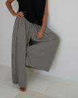 YOLLIE - BLACK Linen Gingham Voluminous Pant