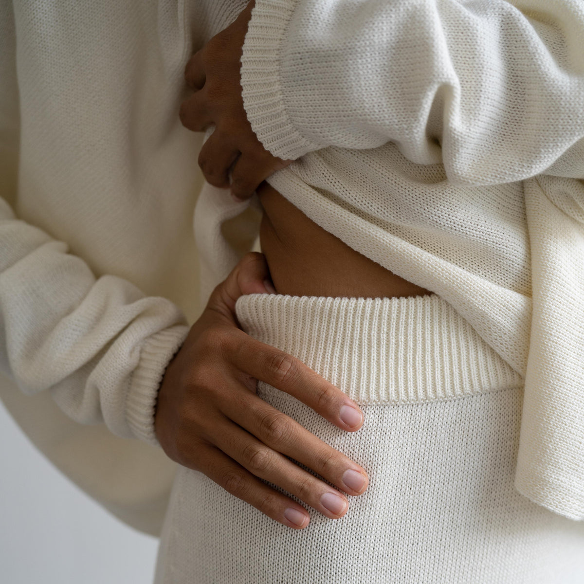 NIAS - CREAM Crop Sweater