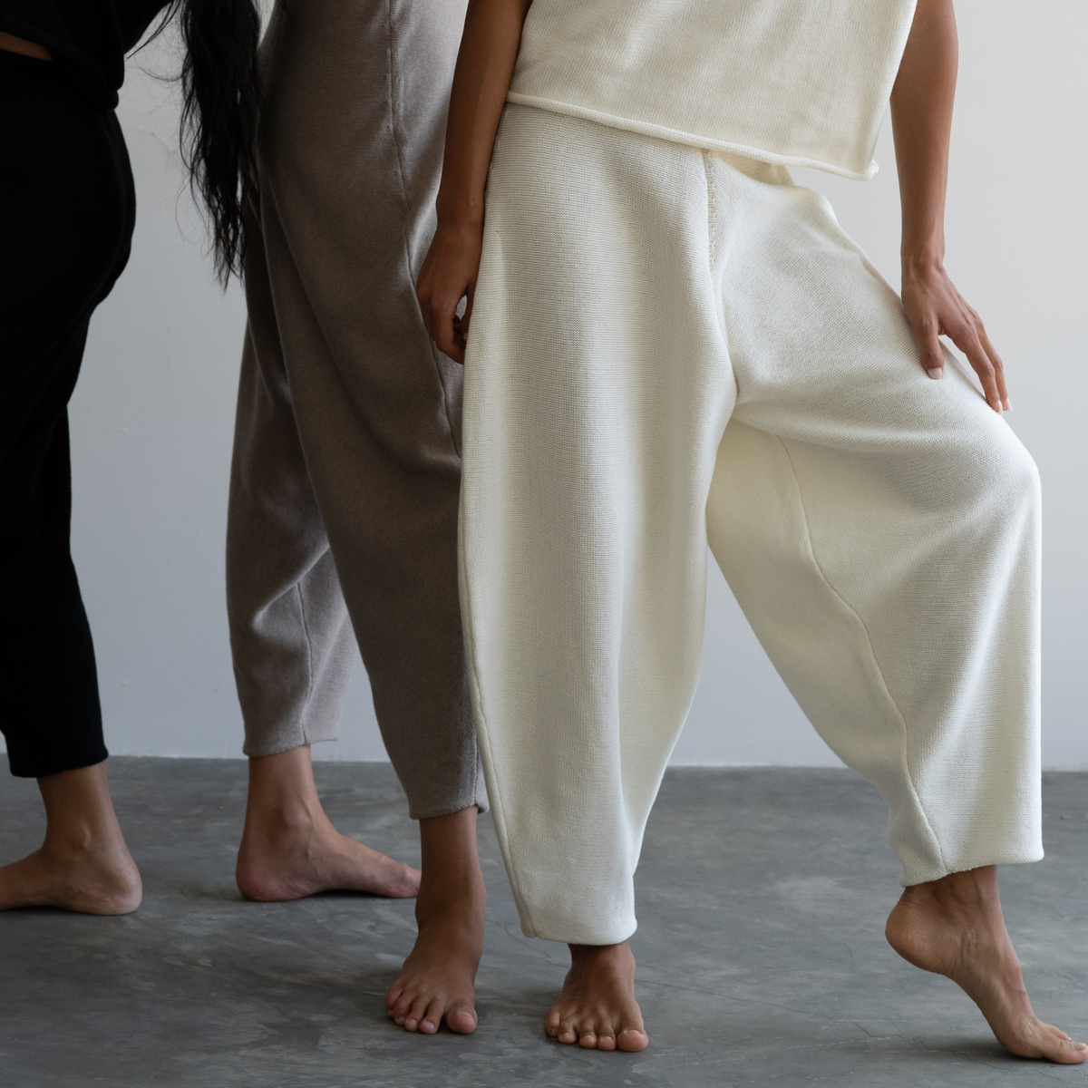 ELKE - CREAM Knit Volume Pant