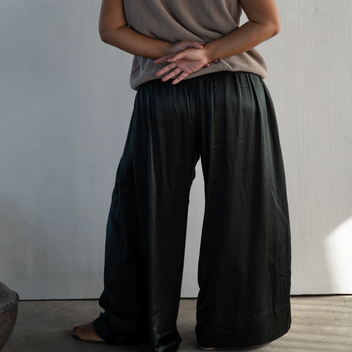 CLIVE - BLACK SILK Voluminous Pant