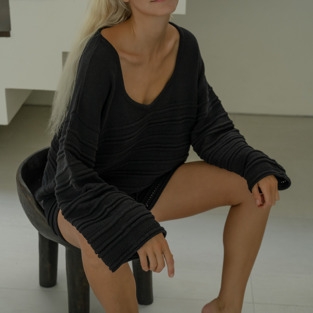 ALMA - BLACK Textured Knit Sweater
