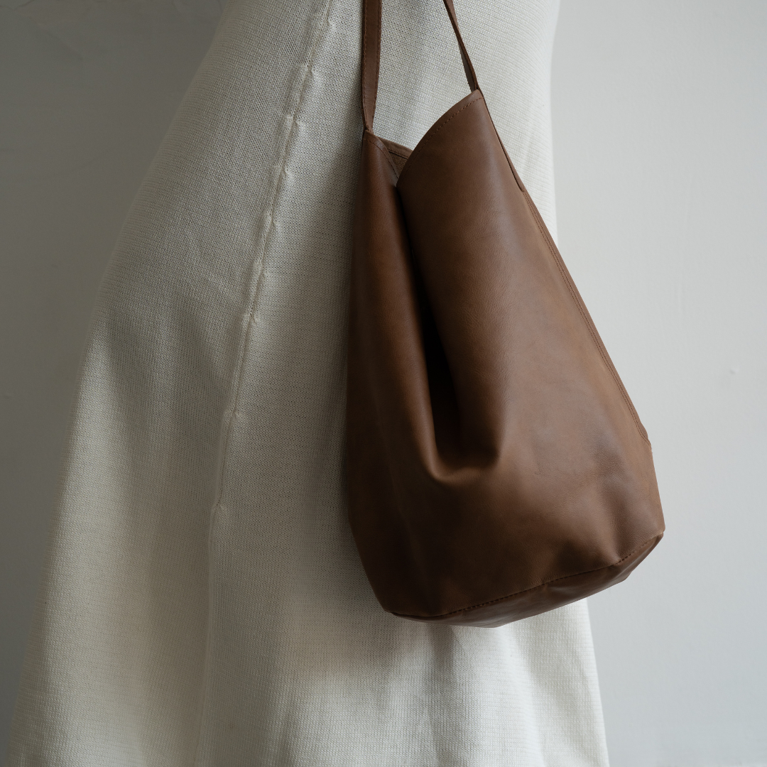 BUCKET - TAN Tote
