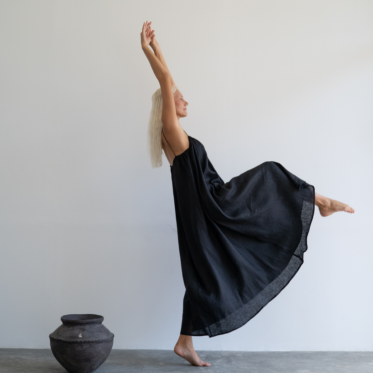 PIA - BLACK Linen Dress
