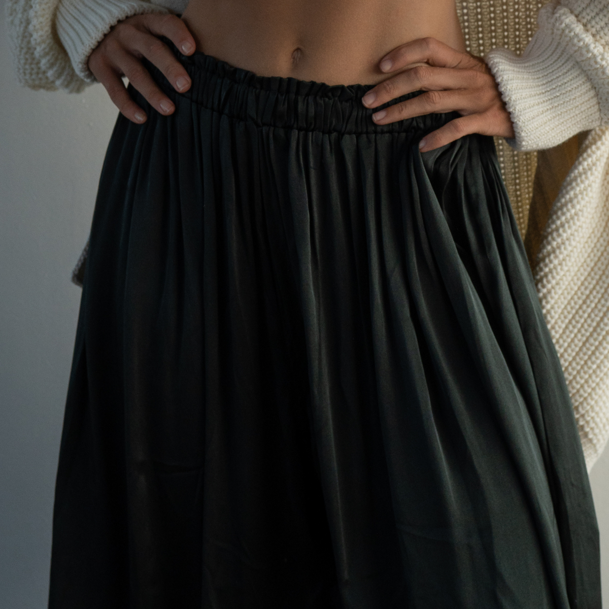 CLIVE - BLACK SILK Voluminous Pant