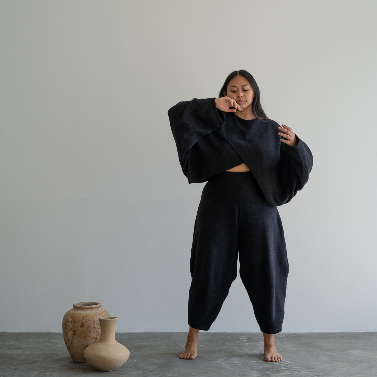 ELKE - BLACK Knit Volume Pant