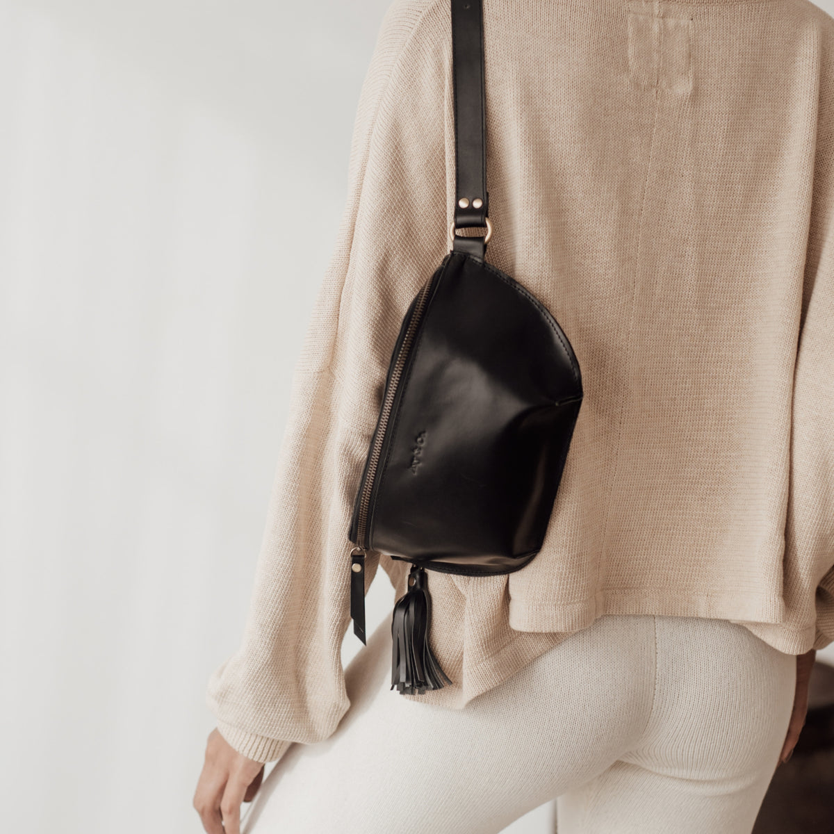 ARCHER - BLACK Belt Bag